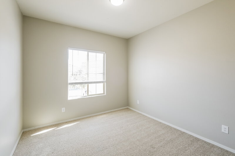1,960/Mo, 11144 W Bloch Rd Tolleson, AZ 85353 Bedroom View