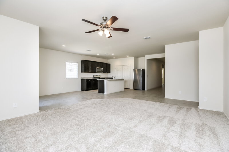 2,190/Mo, 10916 W Mobile Ln Tolleson, AZ 85353 Living Room View