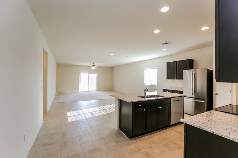 2,285/Mo, 10804 W Bloch Rd Tolleson, AZ 85353 Misc View 4
