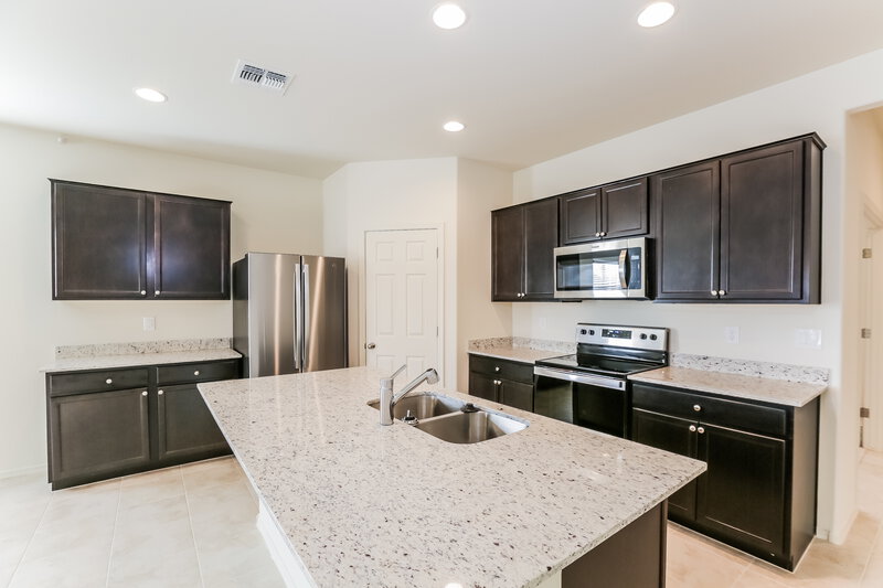 2,285/Mo, 10804 W Bloch Rd Tolleson, AZ 85353 Misc View 5