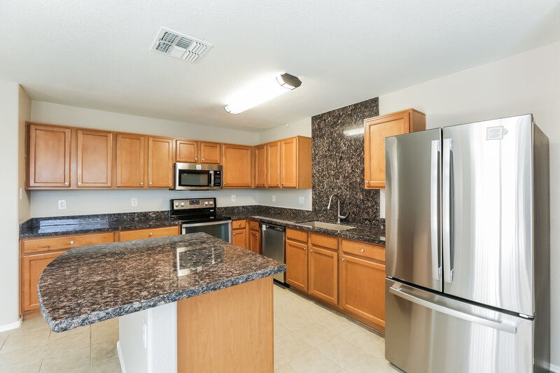 1,795/Mo, 2213 E 35th Ave Apache Junction, AZ 85119 Kitchen View