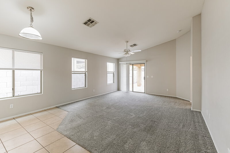 1,965/Mo, 7814 S 72nd Ln Laveen, AZ 85339 Living Room View