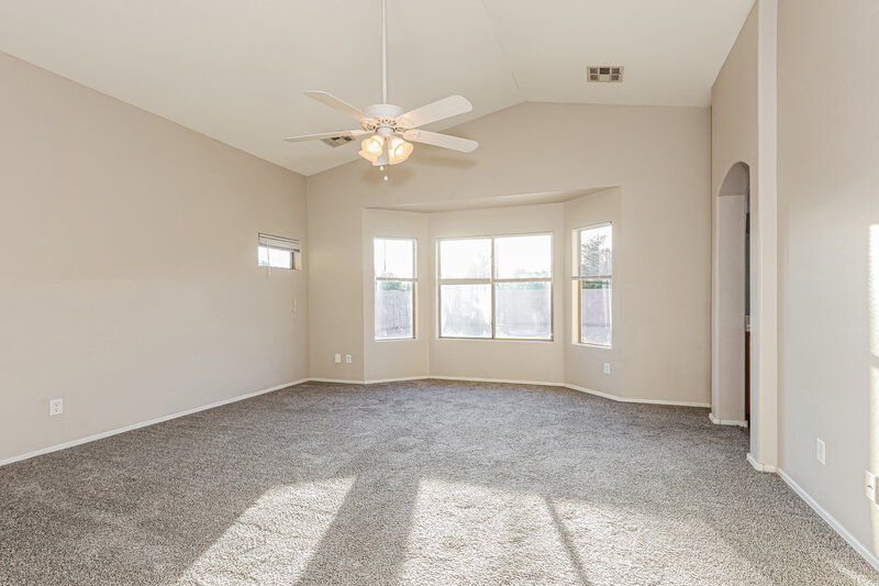 2,185/Mo, 7814 S 72nd Ln Laveen, AZ 85339 Main Bedroom View