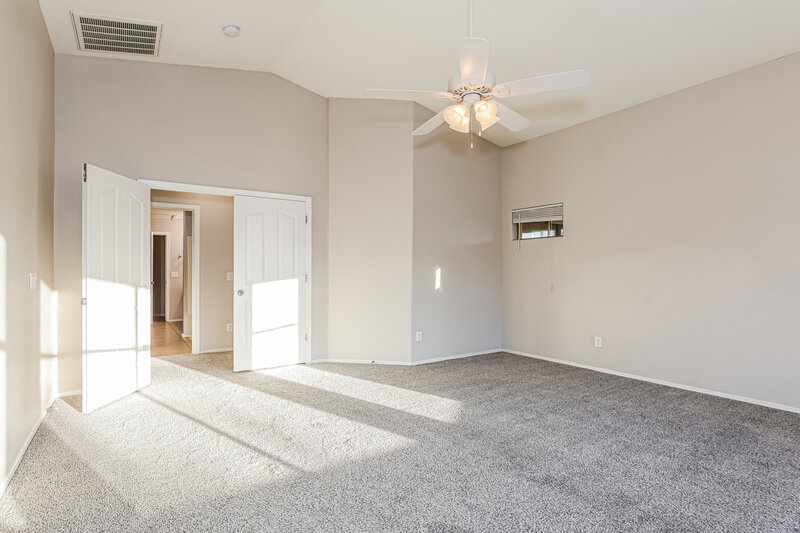 2,185/Mo, 7814 S 72nd Ln Laveen, AZ 85339 Main Bedroom View 2