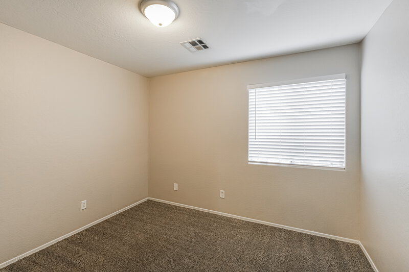 1,965/Mo, 7814 S 72nd Ln Laveen, AZ 85339 Bedroom View 2