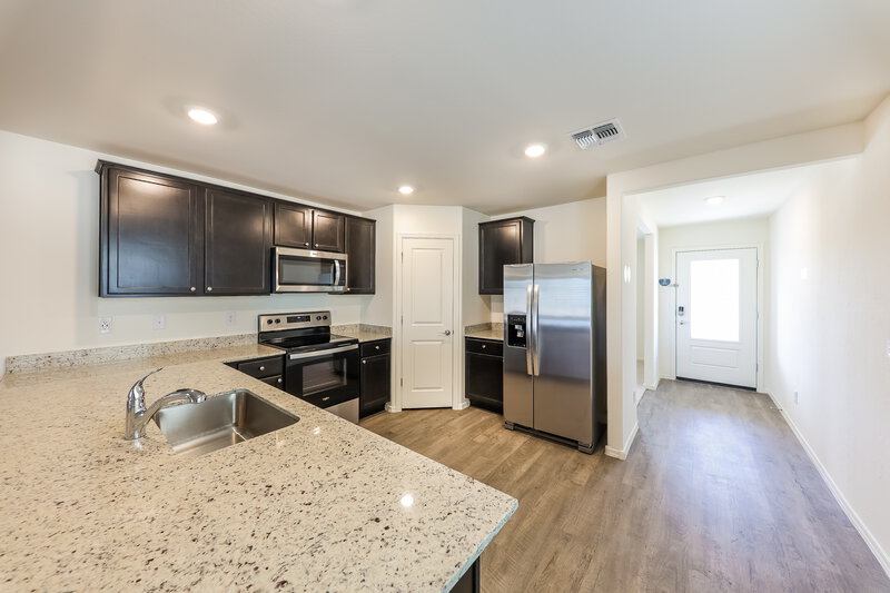 1,885/Mo, 25802 W Coles Rd Buckeye, AZ 85326 Kitchen View