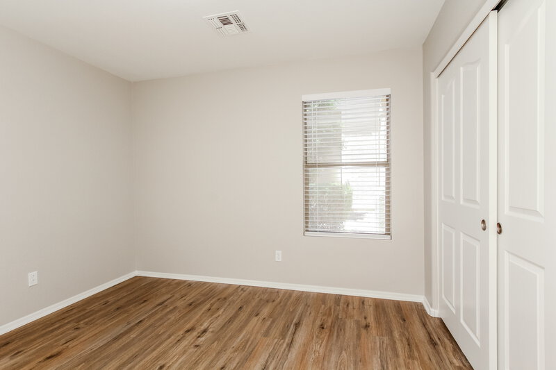 2,085/Mo, 21665 N 91st Dr Peoria, AZ 85382 Bedroom View 2