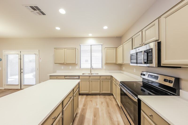 2,495/Mo, 9021 W Bluefield Ave Peoria, AZ 85382 Kitchen View