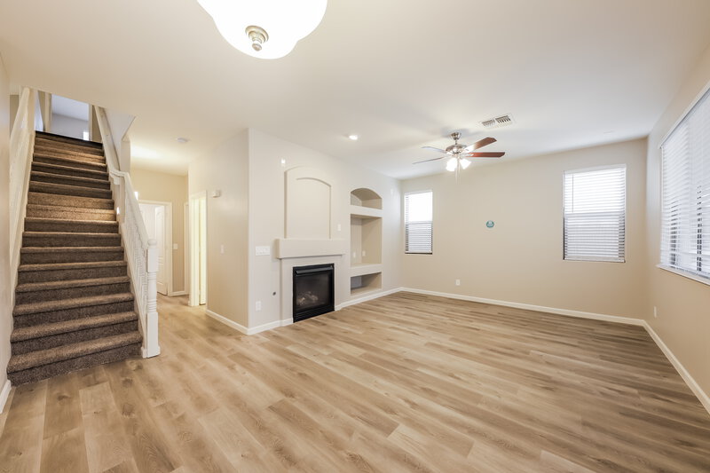 2,495/Mo, 9021 W Bluefield Ave Peoria, AZ 85382 Family Room View