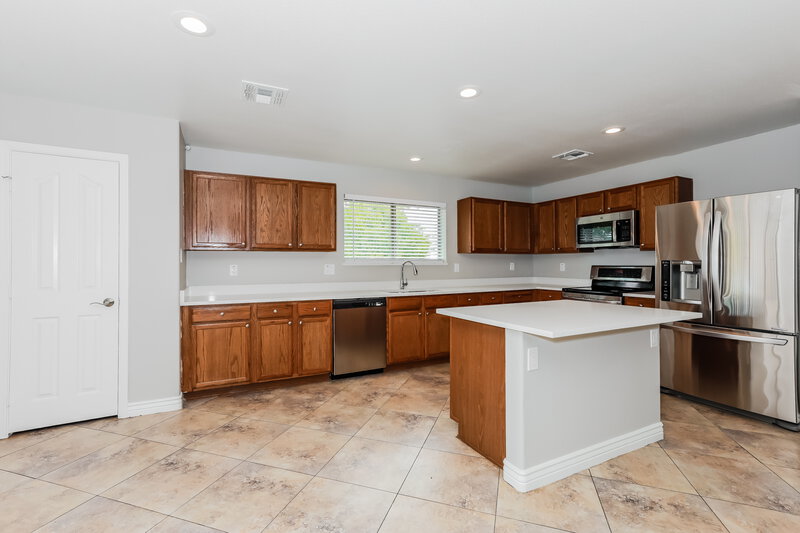 2,515/Mo, 3914 S Ponderosa Dr Gilbert, AZ 85297 Kitchen View