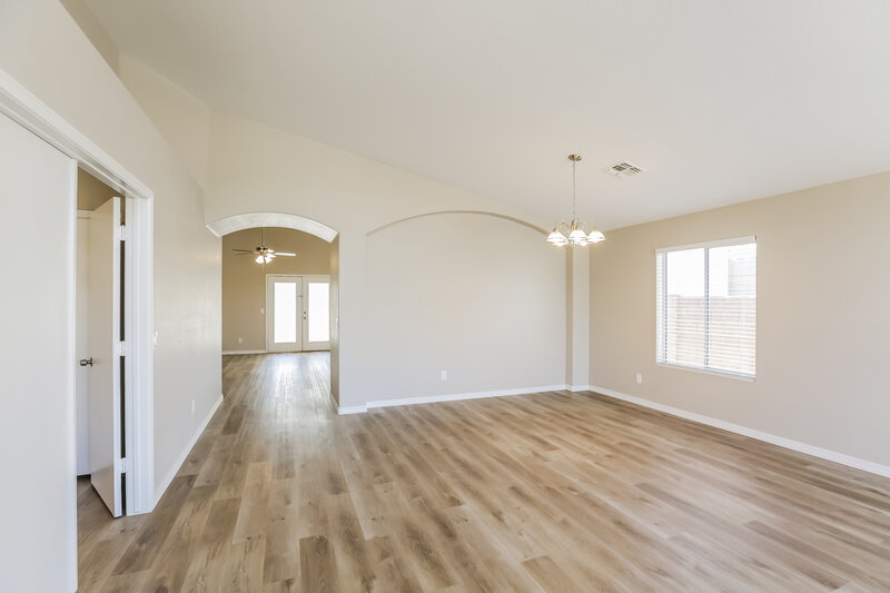 2,405/Mo, 17877 N 85th Ln Peoria, AZ 85382 Living Room View