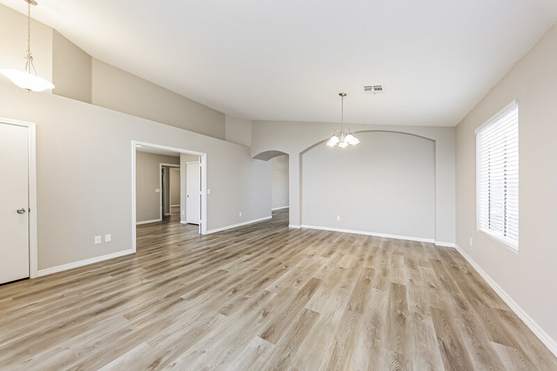 2,245/Mo, 17877 N 85th Ln Peoria, AZ 85382 Living Room View