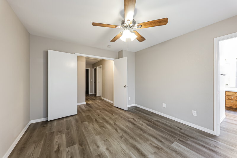 2,245/Mo, 17877 N 85th Ln Peoria, AZ 85382 Main Bedroom View 2