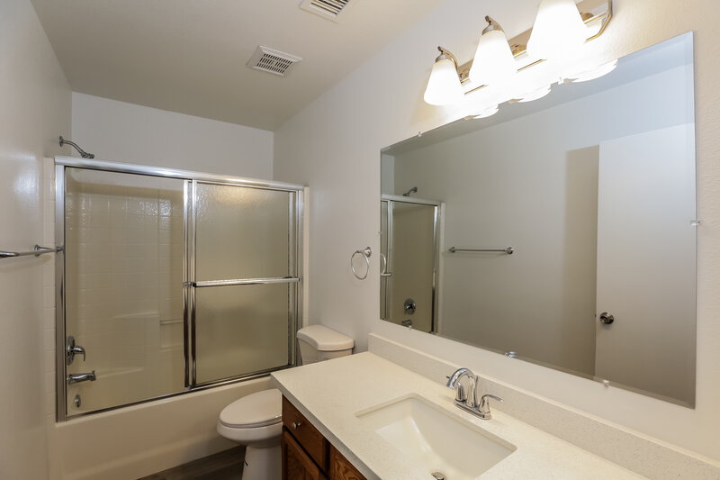 2,405/Mo, 17877 N 85th Ln Peoria, AZ 85382 Bathroom View