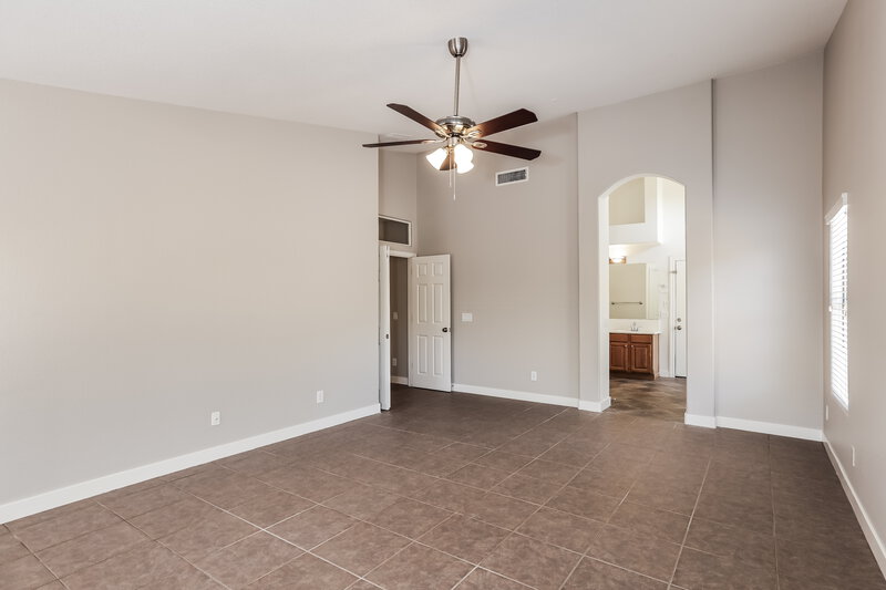 2,350/Mo, 22851 N 103rd Ln Peoria, AZ 85383 Main Bedroom View 2