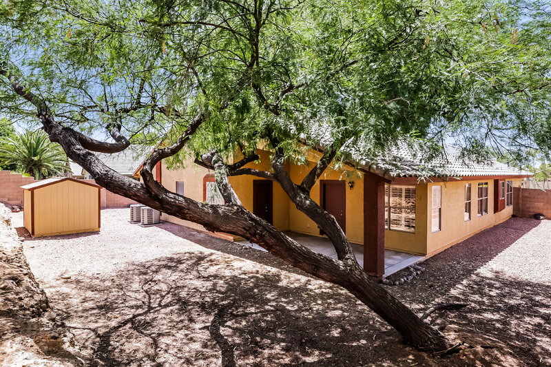 2,350/Mo, 22851 N 103rd Ln Peoria, AZ 85383 Rear View