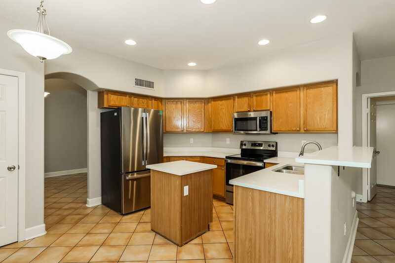 2,150/Mo, 10757 W Angels Ln Sun City, AZ 85373 Kitchen View