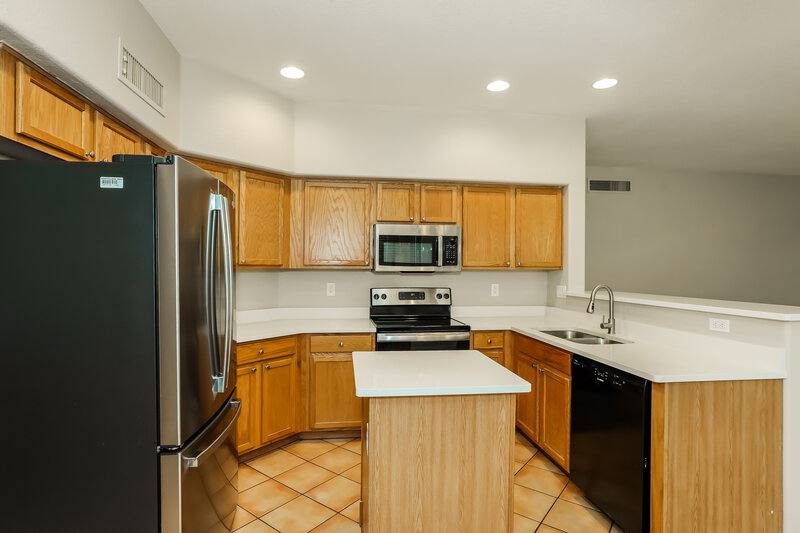 2,150/Mo, 10757 W Angels Ln Sun City, AZ 85373 Kitchen View 2