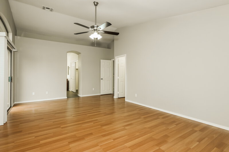 2,150/Mo, 10757 W Angels Ln Sun City, AZ 85373 Main Bedroom View 2