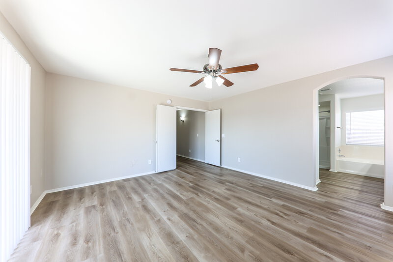 2,375/Mo, 2310 E Morrow Dr Phoenix, AZ 85024 Main Bedroom View 2