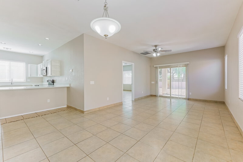 2,265/Mo, 10825 E Boston St Apache Junction, AZ 85120 Dining Room View 2