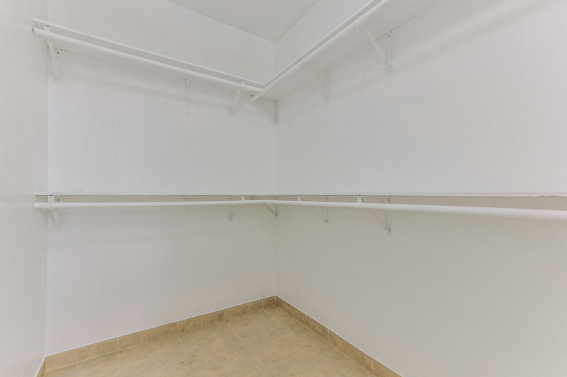 2,265/Mo, 10825 E Boston St Apache Junction, AZ 85120 Walk In Closet View