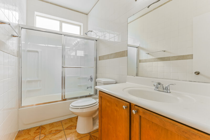 2,265/Mo, 10825 E Boston St Apache Junction, AZ 85120 Bathroom View