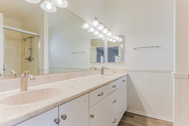 2,925/Mo, 4526 E Towne Ln Gilbert, AZ 85234 Main Bathroom View