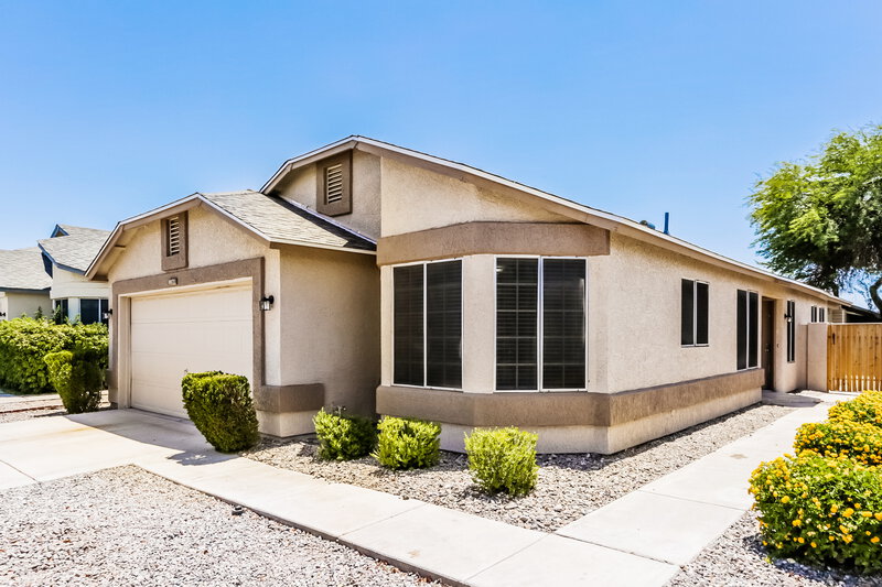 2,110/Mo, 8871 W Morningside Dr Peoria, AZ 85382 Front View
