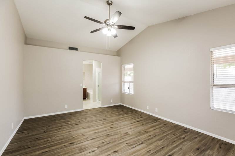 2,110/Mo, 8871 W Morningside Dr Peoria, AZ 85382 Main Bedroom View