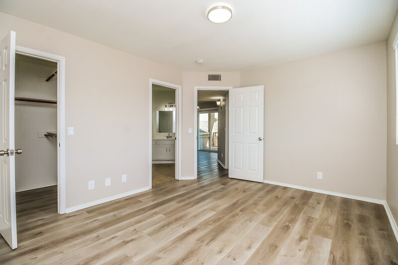 2,435/Mo, 1040 N Palm St Gilbert, AZ 85234 Main Bedroom View