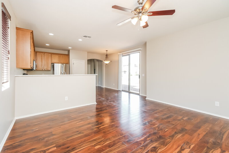 2,260/Mo, 3724 E Sundance Ave Gilbert, AZ 85297 Living Room View 2