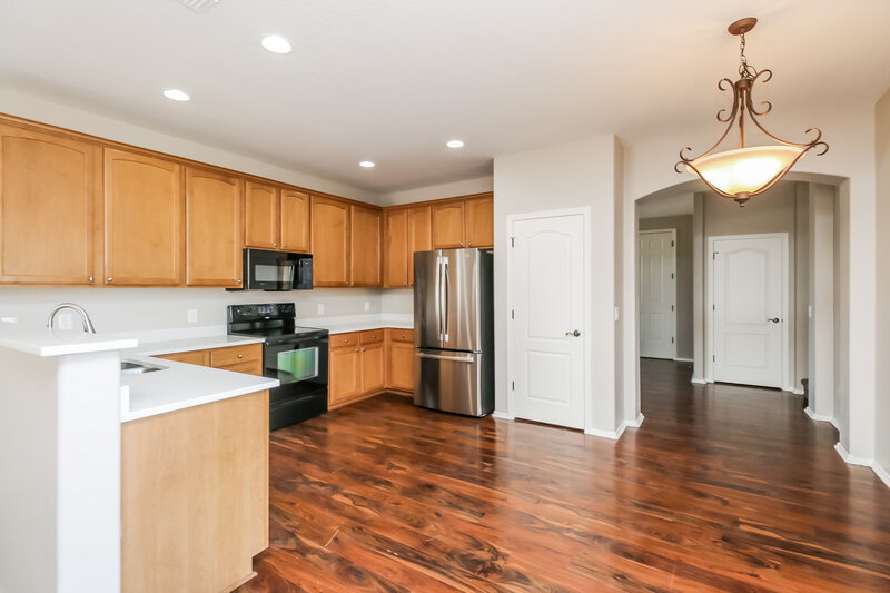 2,260/Mo, 3724 E Sundance Ave Gilbert, AZ 85297 Kitchen View 2