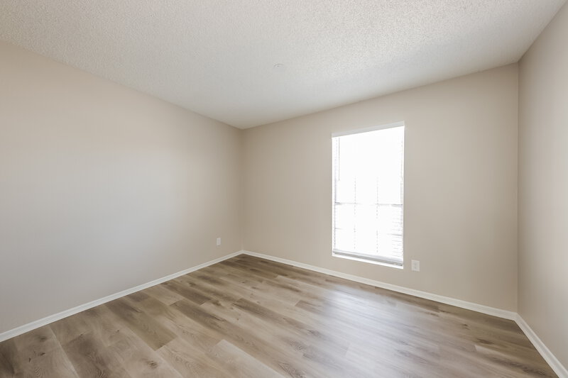 1,885/Mo, 16245 N 63rd Dr Glendale, AZ 85306 Bedroom View 2