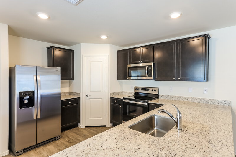 2,680/Mo, 25751 W Coles Rd Buckeye, AZ 85326 Kitchen View