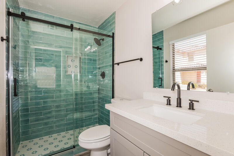 2,250/Mo, 6144 S Wilson Dr Chandler, AZ 85249 Main Bathroom View