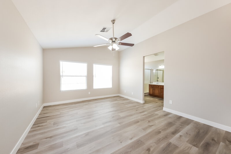 1,975/Mo, 7533 W Jenan Dr Peoria, AZ 85345 Main Bedroom View 2