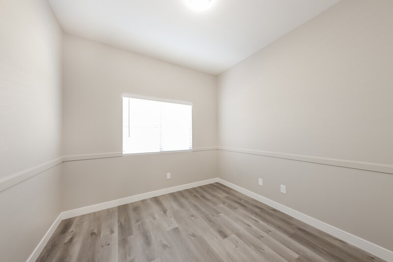 1,975/Mo, 7533 W Jenan Dr Peoria, AZ 85345 Bedroom View 2