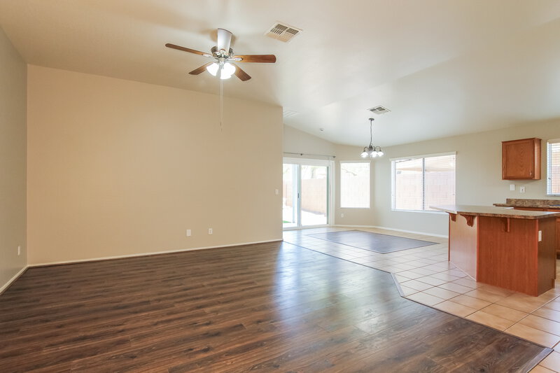 2,225/Mo, 2145 E Danbury Rd Phoenix, AZ 85022 Living Room View