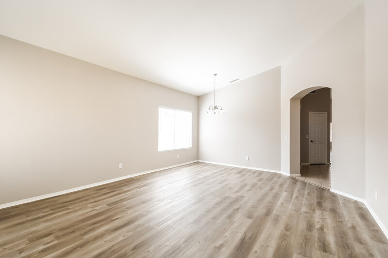 2,605/Mo, 6833 W Saddlehorn Rd Peoria, AZ 85383 Living Room View