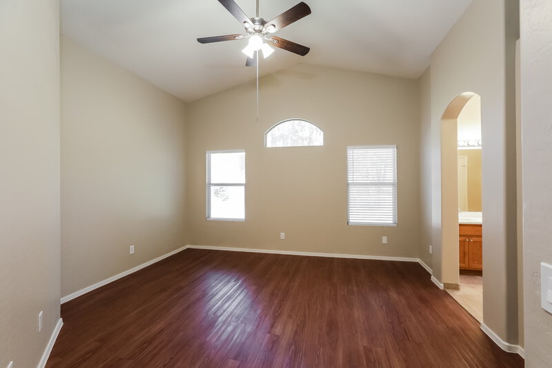 2,415/Mo, 2118 E Rockwood Dr Phoenix, AZ 85024 Main Bedroom View 2