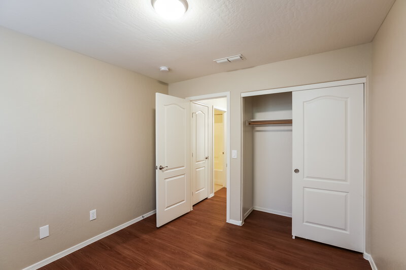 2,415/Mo, 2118 E Rockwood Dr Phoenix, AZ 85024 Bedroom View