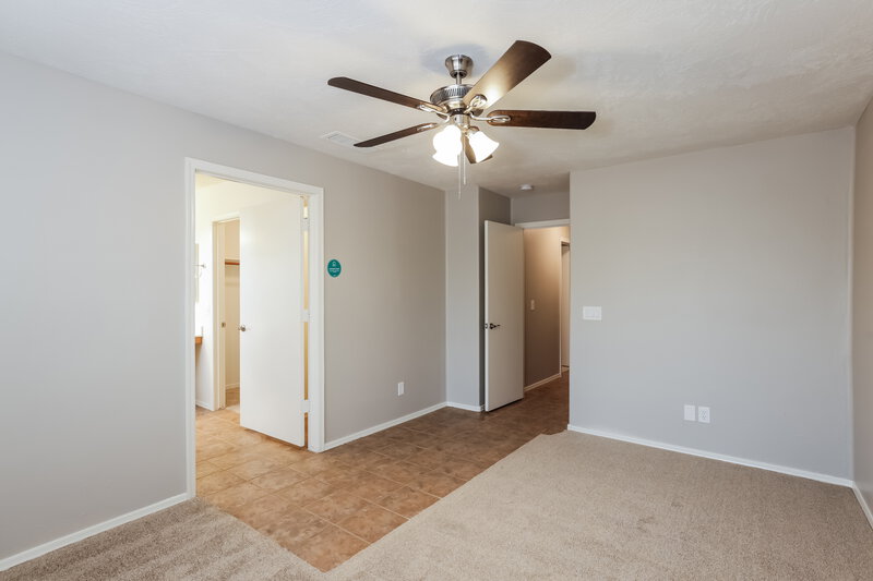 2,085/Mo, 7413 W Emile Zola Ave Peoria, AZ 85381 Living Room View