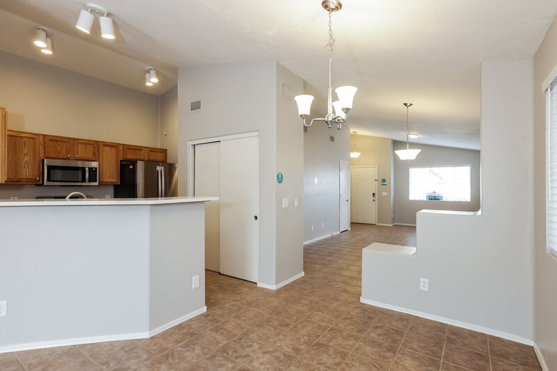 2,085/Mo, 7413 W Emile Zola Ave Peoria, AZ 85381 Dining Room View
