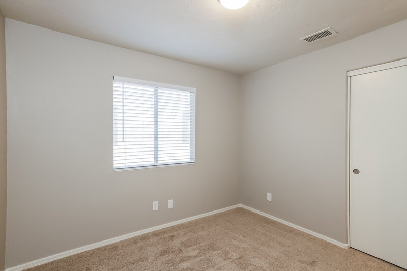 2,085/Mo, 7413 W Emile Zola Ave Peoria, AZ 85381 Bedroom View 2