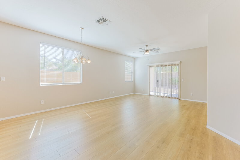 2,620/Mo, 3131 E Country Shadows St Gilbert, AZ 85298 Dining Room View