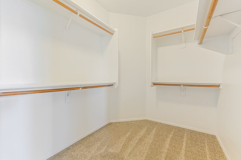 2,620/Mo, 3131 E Country Shadows St Gilbert, AZ 85298 Walk In Closet View