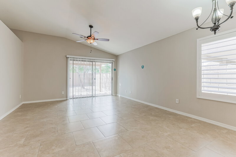 2,265/Mo, 33554 N Cobble Stone Dr Queen Creek, AZ 85143 Dining Room View