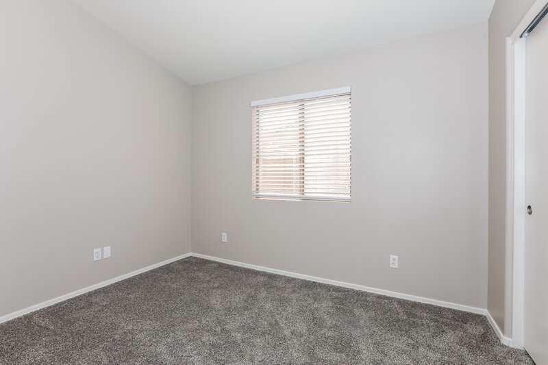 2,810/Mo, 1141 W 18th Ave Apache Junction, AZ 85120 Bedroom View 2