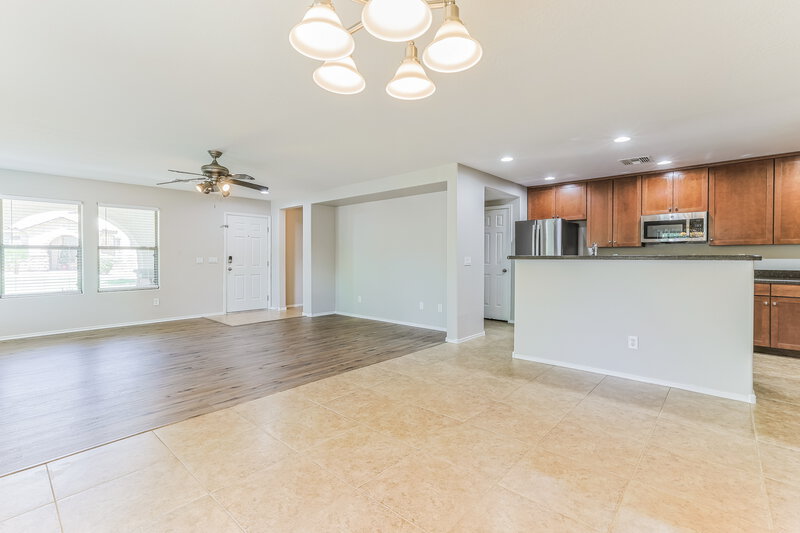 2,010/Mo, 5848 E Grove Ave Mesa, AZ 85206 Dining Room View 2